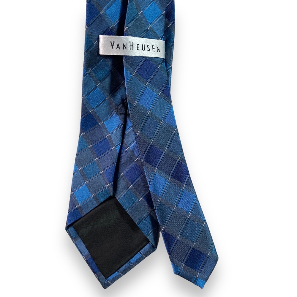 Van Heusen Men's Tie Necktie 100% Silk Navy Blue Shades Geometric Squares 3.3x57 - Picture 7 of 9